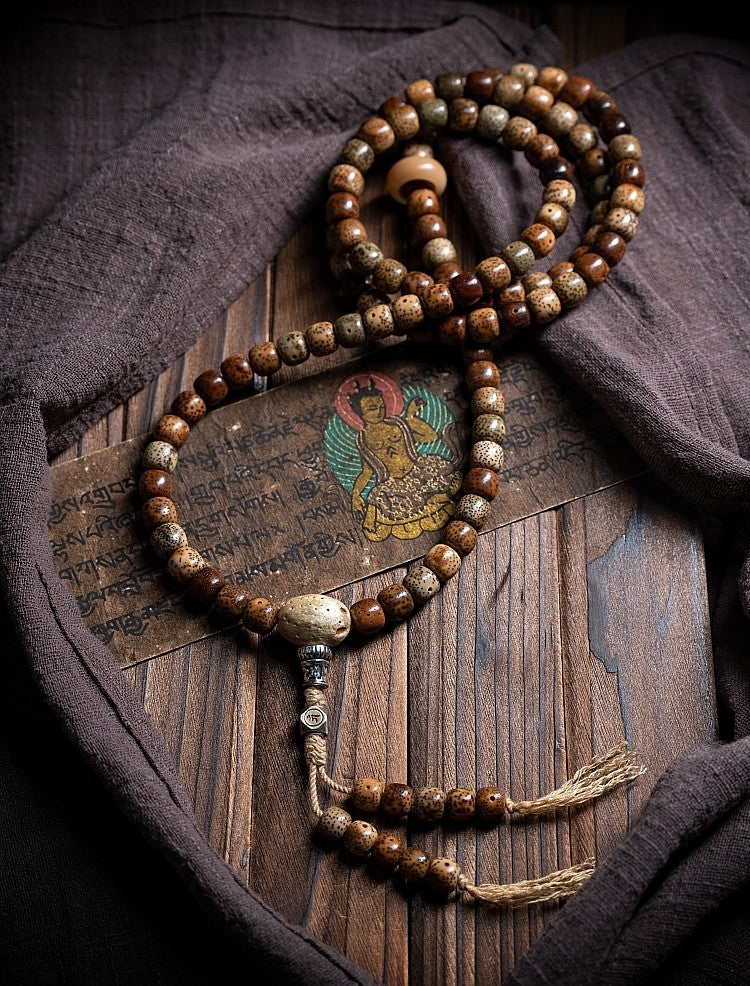 The Vintage Star‑Moon Mala – Aged Tianshan Agate & Bodhi Seeds