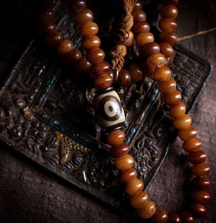 The Eternal Bond – Hand-Carved Aged Yak Bone Mala