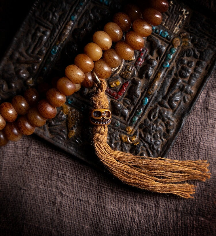 The Eternal Bond – Hand-Carved Aged Yak Bone Mala