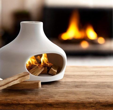 White Flame Sanctuary – Ceramic Palo Santo Holder & Burner