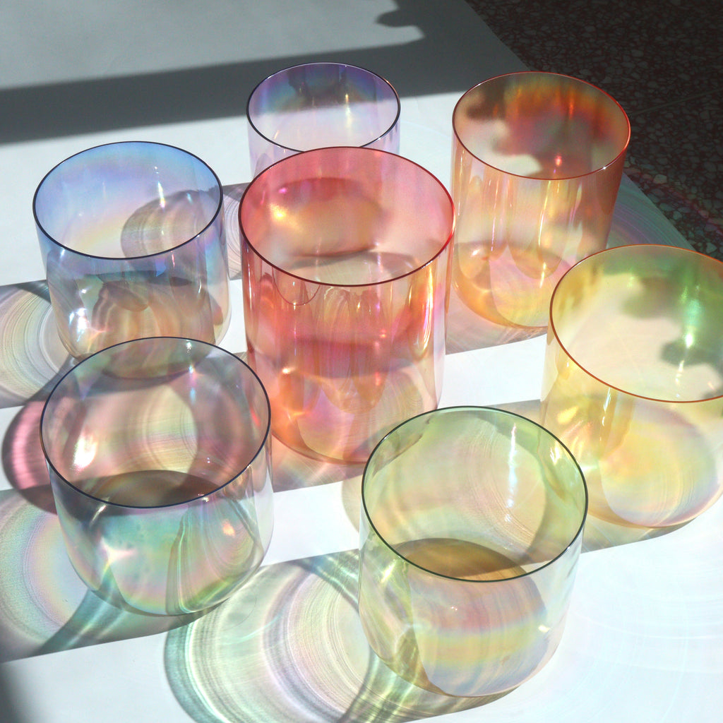 Seven-color alchemical crystal bowl, Tianyi bowl, Songpu bowl, chanting and singing for purification and meditation, striking the bowl to produce sound for healing instruments