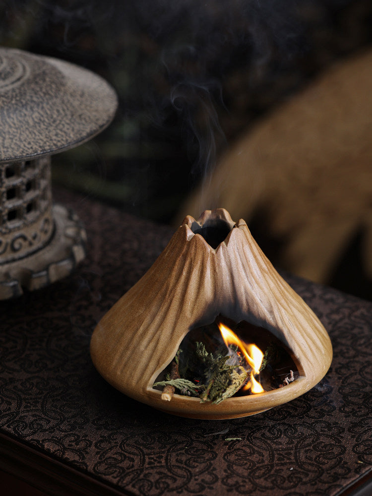Sanctuary from the Core – Ceramic Smudge & Palo Santo Set