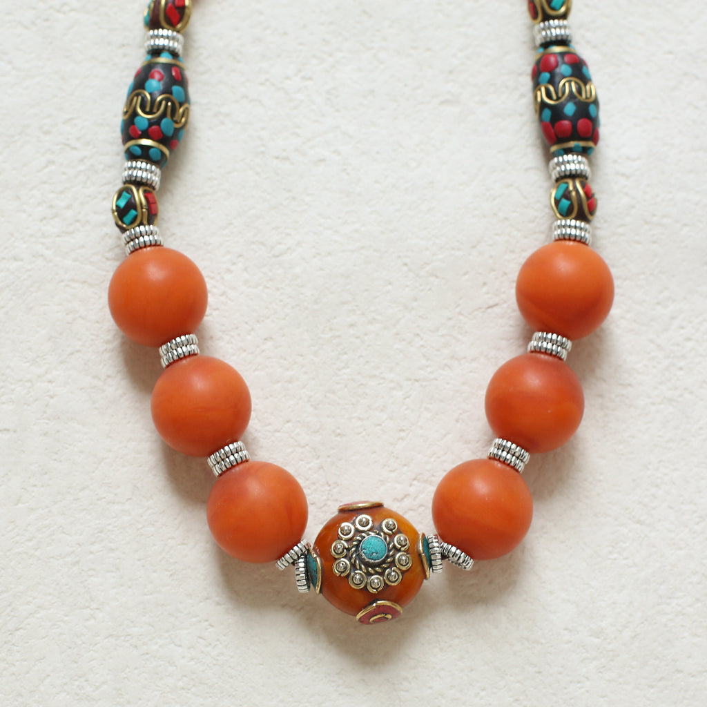The Amber Sun – Hand‑Knotted Tibetan Honey Amber Necklace