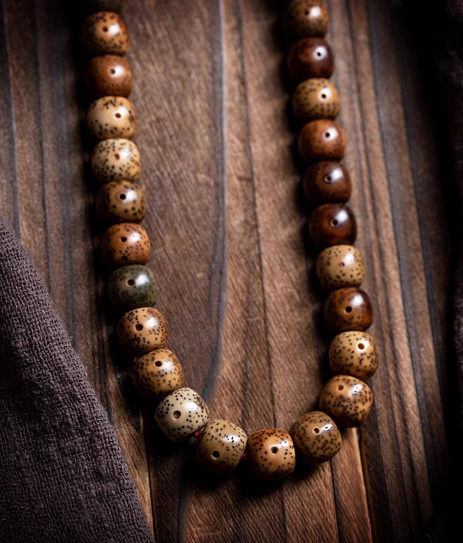 The Vintage Star‑Moon Mala – Aged Tianshan Agate & Bodhi Seeds