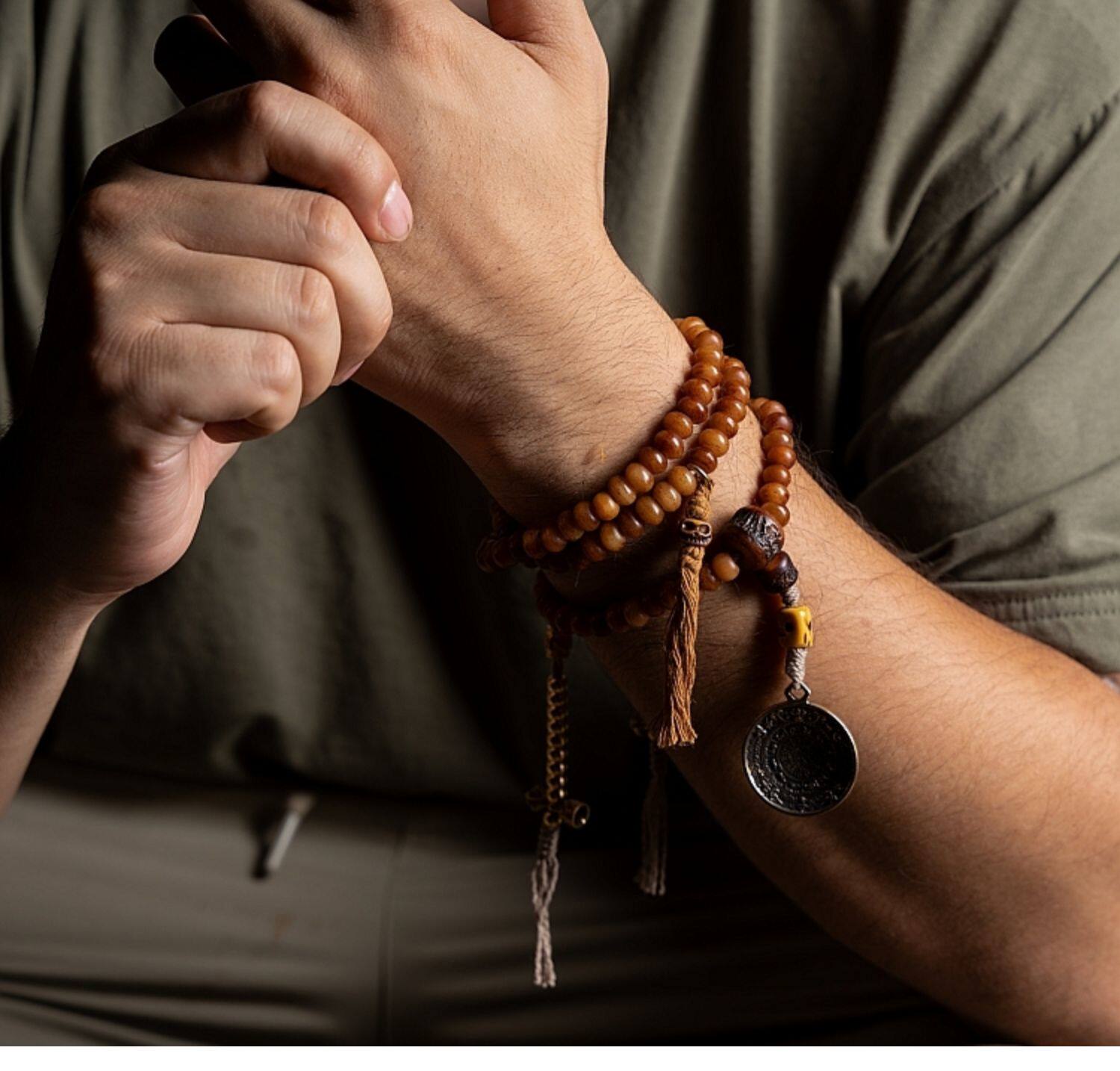 The Eternal Bond – Hand-Carved Aged Yak Bone Mala