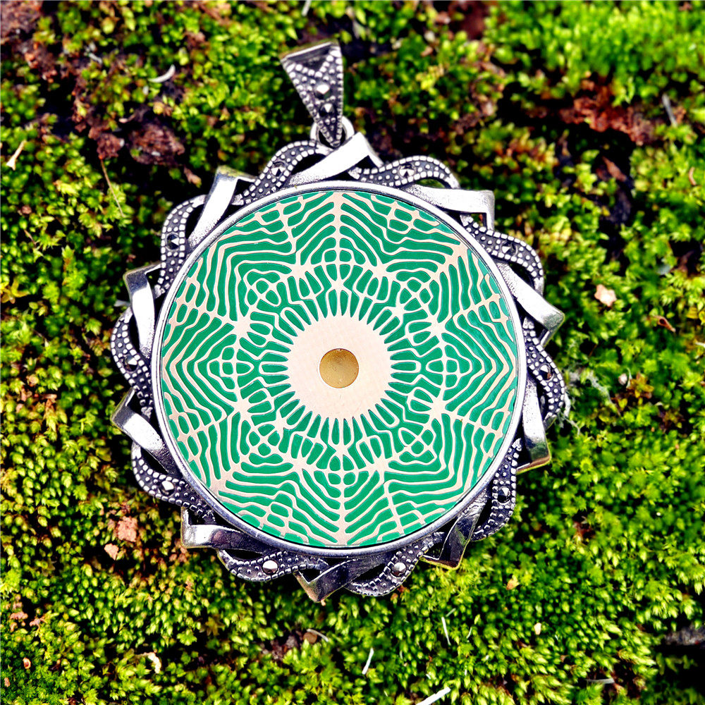 963Hz Cosmic Awakening Frequency | Solfeggio Frequency Necklace for Activating the Pineal Gland through Vibration and Crystal Resonance